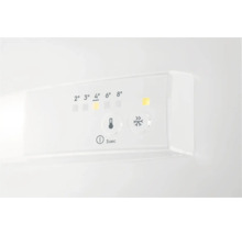 Close-up van de bediening van een koelkast voor temperatuurinstelling