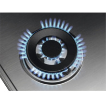 Gasfornuis met brandende vlam