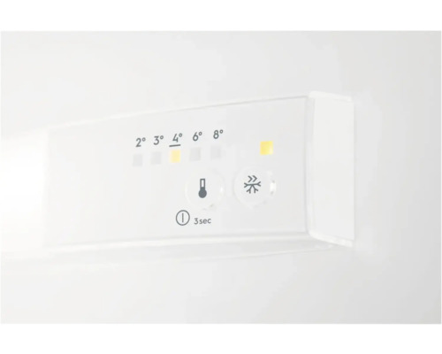 Temperatuurregelaar van een koelkast met weergave tussen 2 en 8 graden