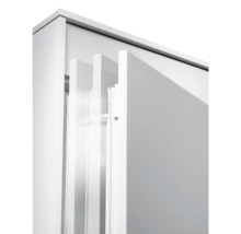 Detailopname van een kast met schuifdeuren