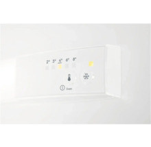 Close-up van het bedieningspaneel van een koelkast voor temperatuurregeling