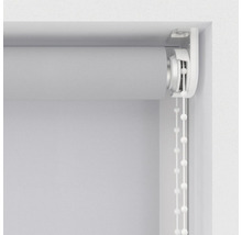 Rolgordijn met kettingbediening aan het venster