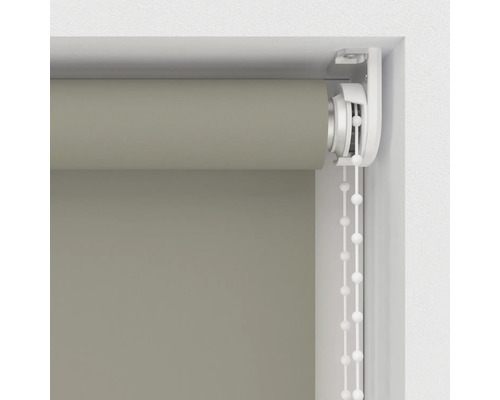 Rolgordijn met kettingbediening aan het raam
