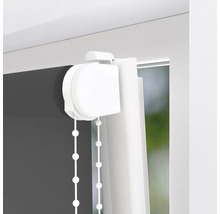 Detailaanzicht van een rolgordijn met kettingbediening op het raam