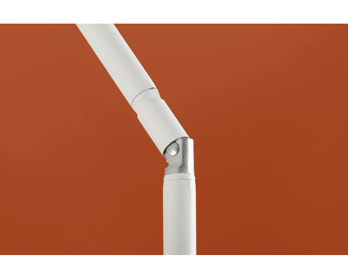 Gedetailleerde opname van een scharnier op een parasol