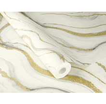 Rol behang met marmerlook en gouden accenten