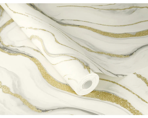 Rol behang met marmerlook en gouden accenten