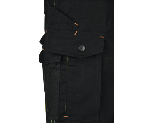 Detailopname van een werkbroek met zak en knoop