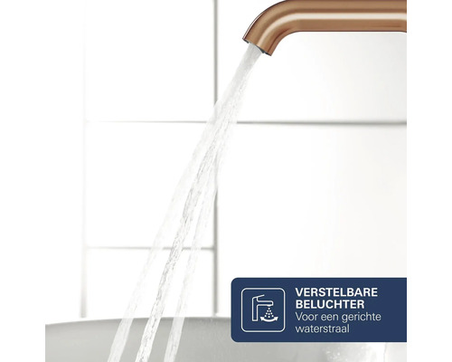 Waterkraan met waterstraal en symbool voor verstelbare beluchter voor een gerichte waterstraal