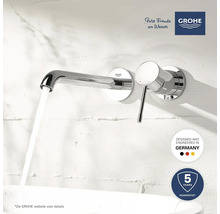 Verchroomde wastafelmengkraan met waterstraal en Grohe logo