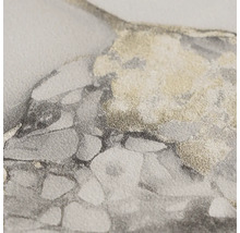 Detail van vliesbehang met steeneffect en gestructureerd oppervlak.