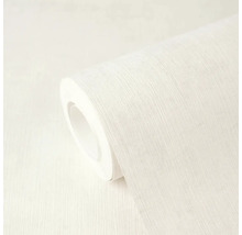 Een rol gestructureerd behang in crèmewit met een fijne lijnenstructuur.