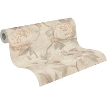 Vliesbehang met groot bloemenpatroon van pioenrozen in subtiele natuurtinten, met structuur.