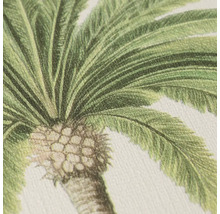 Detailweergave van behang met een geïllustreerd palmboommotief en groene bladeren.