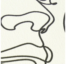 Detailopname van vliesbehang met een fijne structuur en een zwart lijnpatroon.