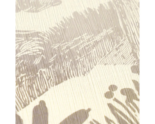 Detailopname van gestructureerd vliesbehang met een bloemen- en plantenpatroon.