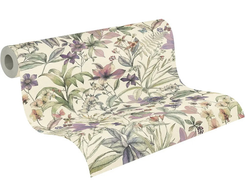 Vliesbehang met floraal patroon van diverse bloemen, bladeren en vlinders in zachte tinten.