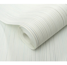 Rol behang met streepjesmotief