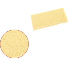 Twee gele sponzen, een rechthoekig en een rond, voor schoonmaakwerkzaamheden