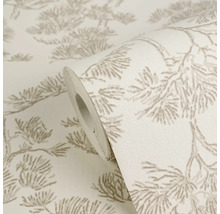 Vliesbehang met gestructureerd patroon van gestileerde dennentakken.