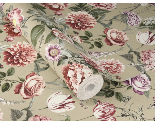 Vliesbehang met bloemenpatroon van rozen en dahlia's in diverse tinten op een beige ondergrond.