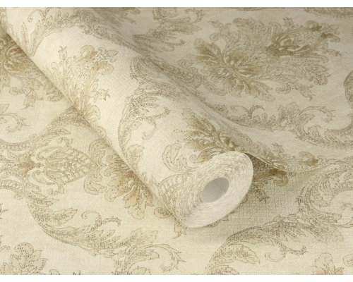 Behang met barok damastpatroon en florale ornamenten op een rol en uitgerold.