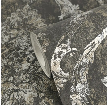 Rol behang met een gestructureerd, abstract patroon in steenlook voor wanddecoratie.