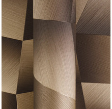 Close-up van een gestructureerd behang met geometrisch patroon