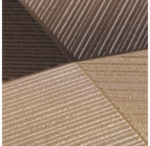 Close-up van een gestructureerd behang met streepjesmotief