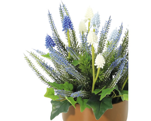 Kunstbloemstuk met blauwe en witte bloemen in pot