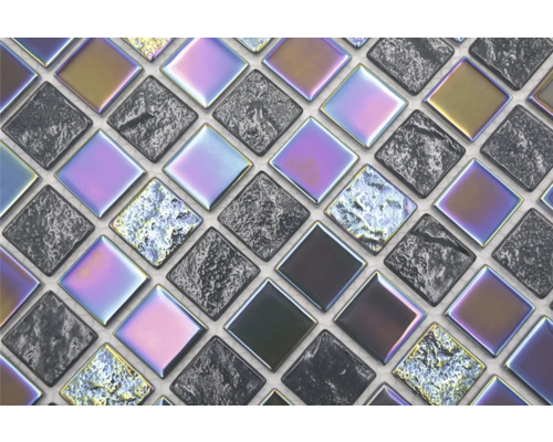 Mozaïektegels in vierkante vorm voor wand- en vloerontwerp.