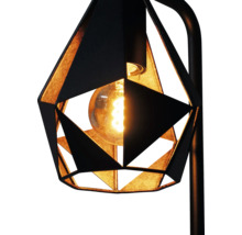 Close-up van een geometrische lamp met gloeilamp