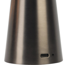 Detailopname van een lamp met USB-aansluiting