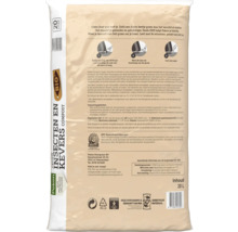 Achterzijde van een 20 liter zak Pokon Bio compost tegen insecten en kevers met gebruiksinstructies en productinformatie.