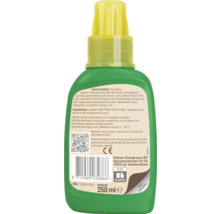 Achteraanzicht van een groene plastic fles Pokon vloeibare meststof 250 milliliter met etiket voor ingrediënten, barcode en Europese conformiteit.