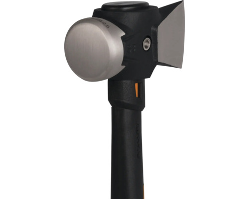 Fiskars kloofhamer met gesmede stalen kop en trillingsdempende steel.