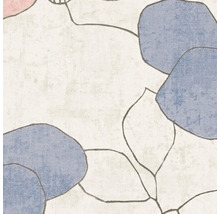 Modern behang met groot abstract bloemmotief en gestructureerd oppervlak.