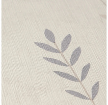 Detailweergave van gestructureerd behang met bladpatroon.