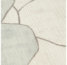 Detail van behang met een fijne linnenstructuur en donkere abstracte contouren.