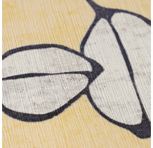 Detailopname van gestructureerd behang met een gestileerd bladerpatroon.