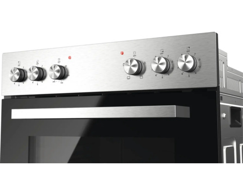 Bedieningspaneel van een inbouwoven van roestvrij staal met zes draaiknoppen en een handgreep.