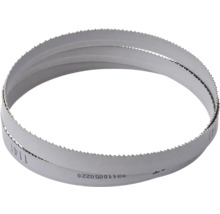 Lintzaagblad van metaal met scherpe tanden, opgerold in een cirkel.