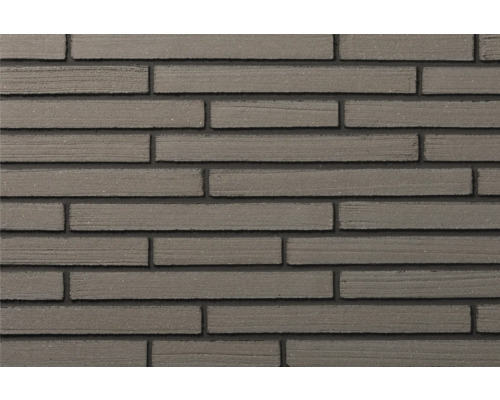 Steenstrips van beton in langwerpig formaat met een gestructureerd oppervlak.