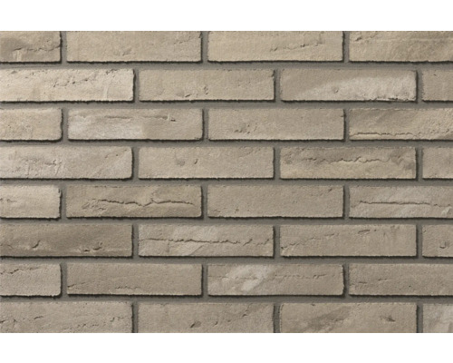 Steenstrips in steenlook met ruw oppervlak in lichtgrijs.