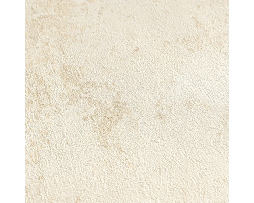 Detailopname van een gestructureerd vliesbehang met pleisterwerk-look.