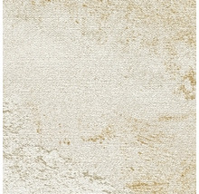 Vliesbehang met horizontale structuur en metaalachtige accenten in steenlook.