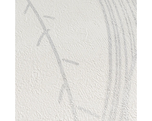 Detailopname van gestructureerd behang met een glanzend bladmotief.