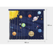 Gordijn met ruimte-thema, planeten, zon en sterren, afmetingen 180 bij 160 centimeter.
