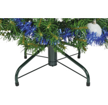 Kerstboomstandaard van metaal voor kunstkerstboom met groene takken, blauwe slinger en witte kerstbal.