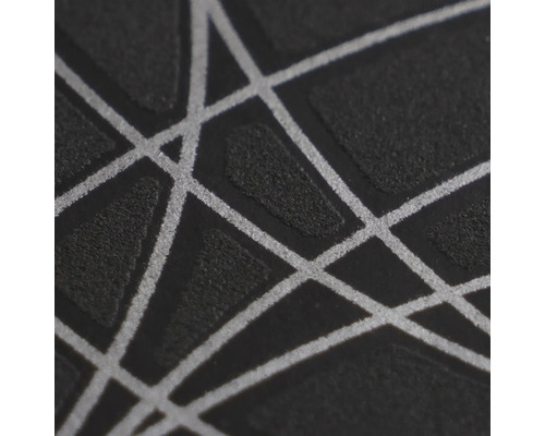 Detail van behang met een modern geometrisch patroon van kruisende lijnen op een gestructureerd oppervlak.